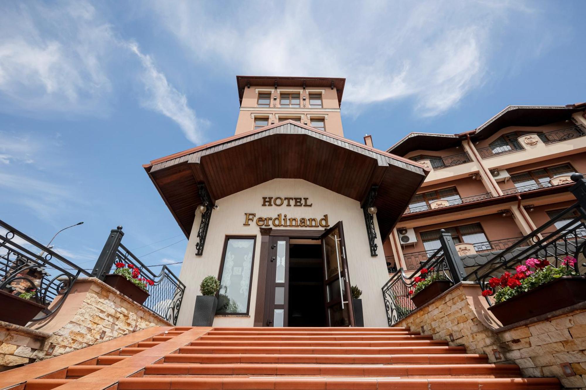 Hotel Ferdinand Mukatschewo Exterior foto